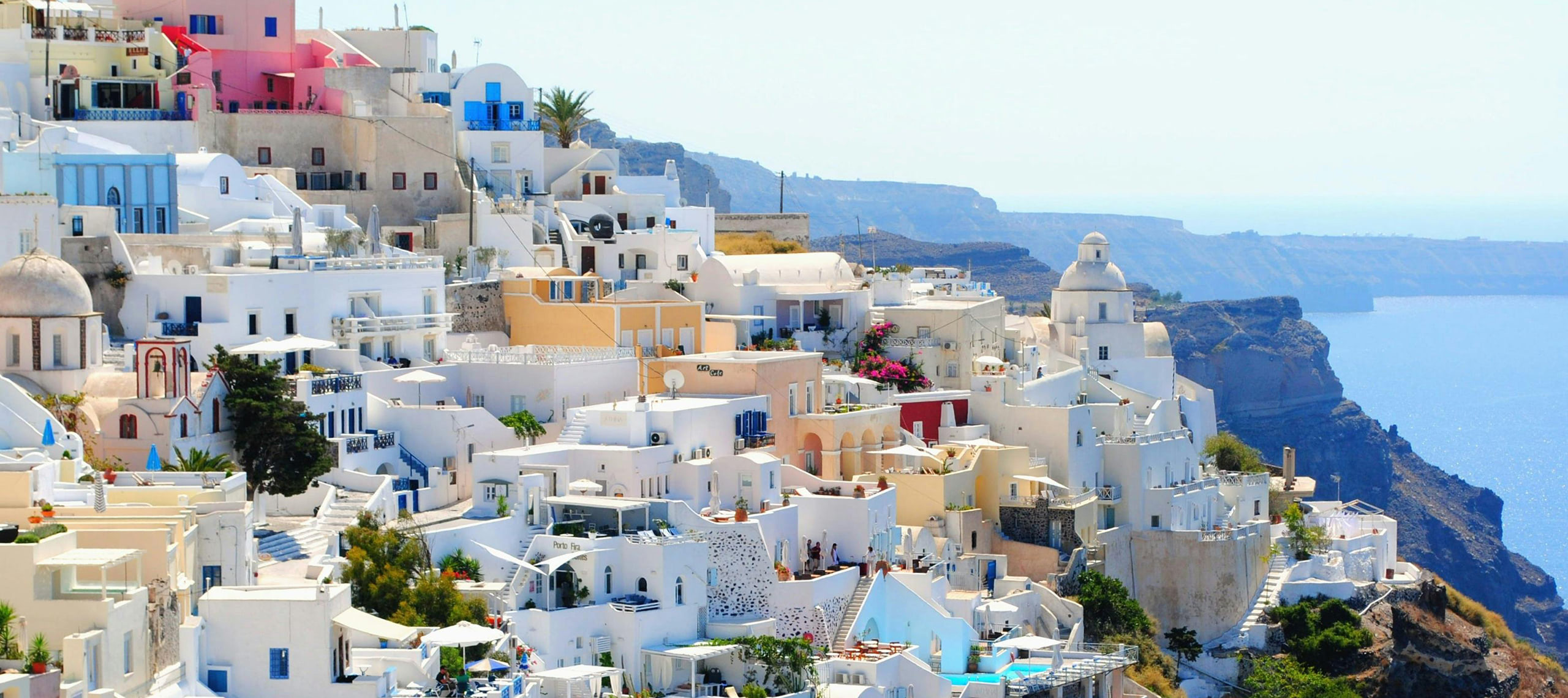 Santorini – the art of serene luxury